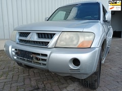 Mitsubishi Pajero - 3.2 Di-D GLS LB Panel Van - Airco - Trekhaak - Export - BTW