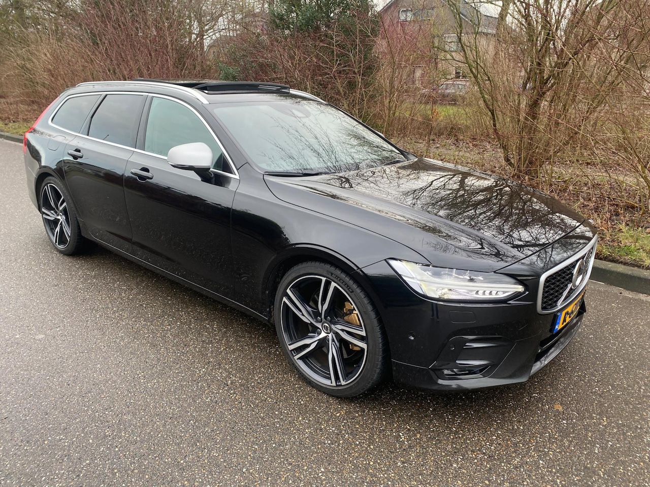 Volvo V90 - 2.0 T6 AWD R-Design 2.0 T6 AWD R-design, Inscription - AutoWereld.nl