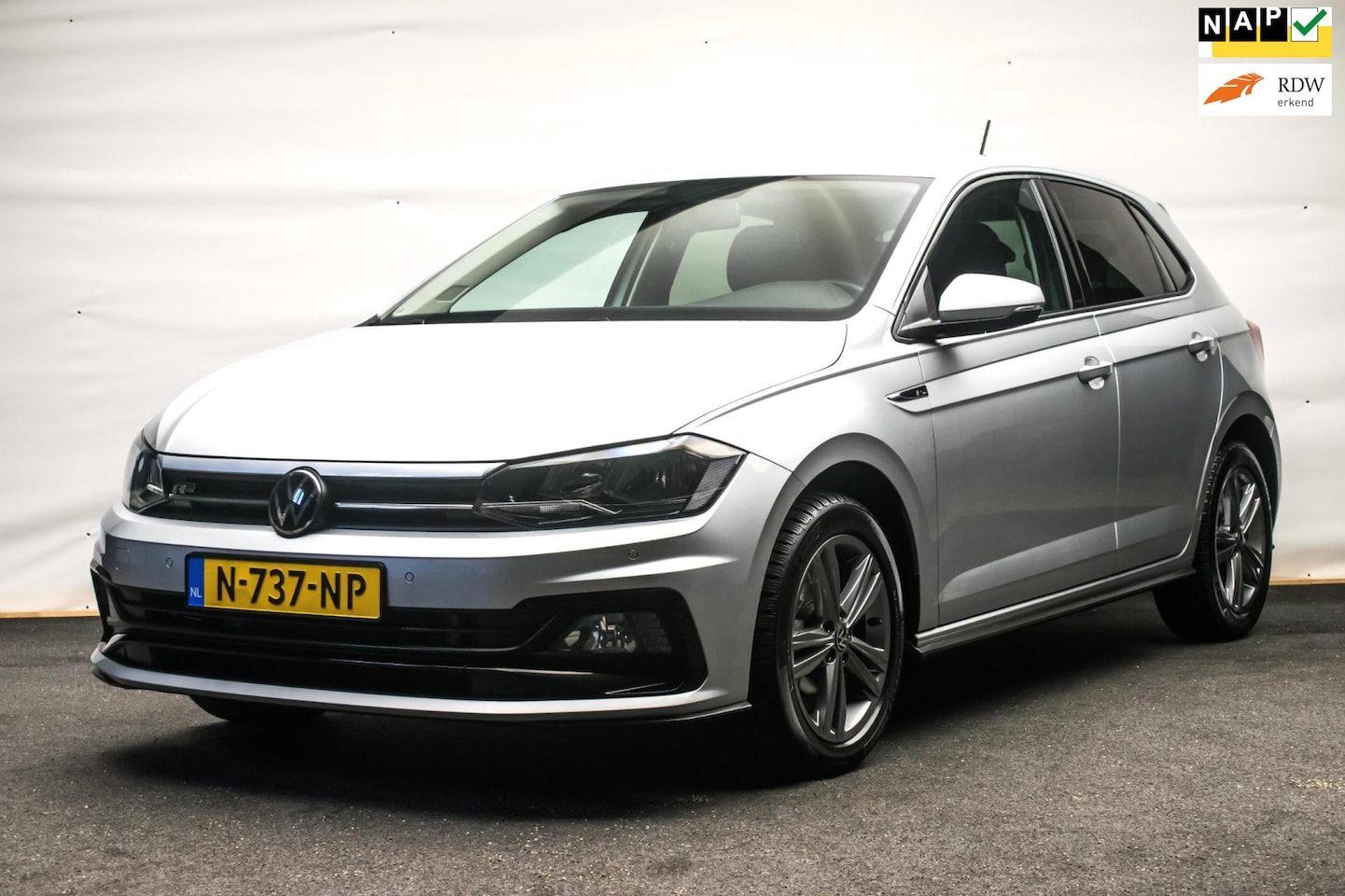 Volkswagen Polo - 1.0 TSI R-LINE Automaat ORG NL [ Parkeersensoren Adaptive Cruise Control Carplay ] - AutoWereld.nl