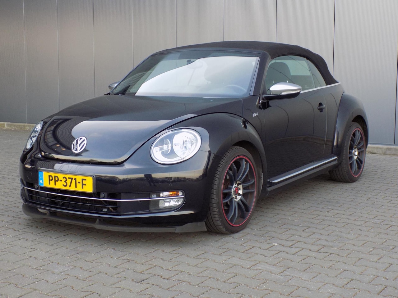 Volkswagen Beetle Cabriolet - 1.2 TSI Design BlueMotion 1.2 TSI Design BlueMotion - AutoWereld.nl