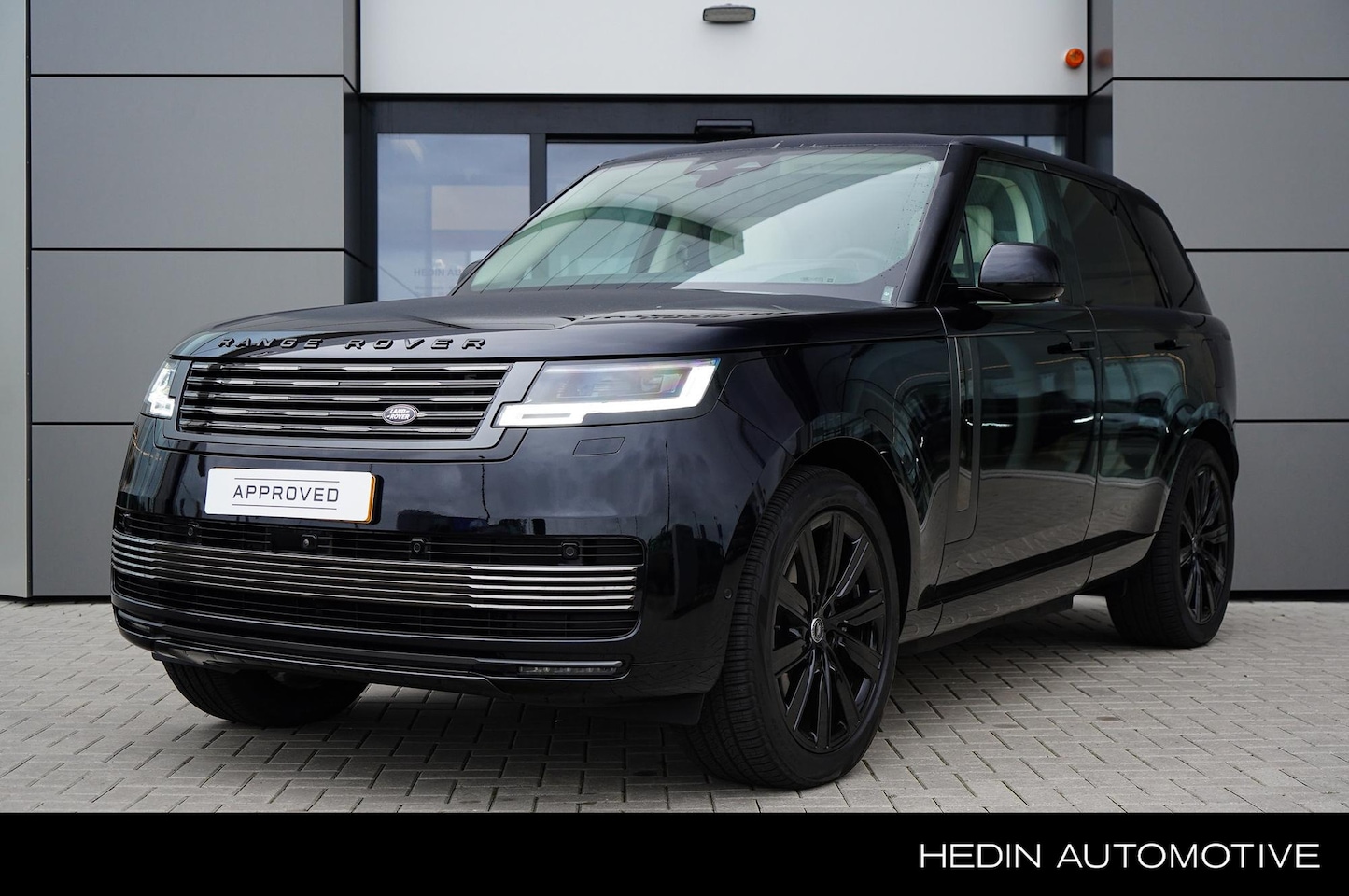 Land Rover Range Rover - P550e SV - Ligurian Black l Full Xpel | Intrepid Exterior | Hot Stone Massage - AutoWereld.nl