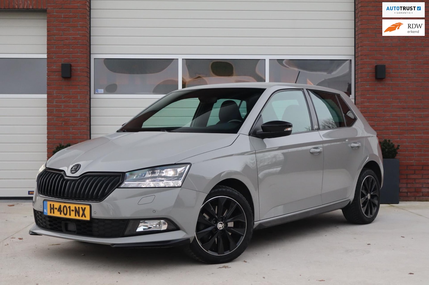 Skoda Fabia - 1.0 TSI 110pk Style Monte Carlo - Sportpakket - Carplay / Android auot Navigatie - Climate - AutoWereld.nl