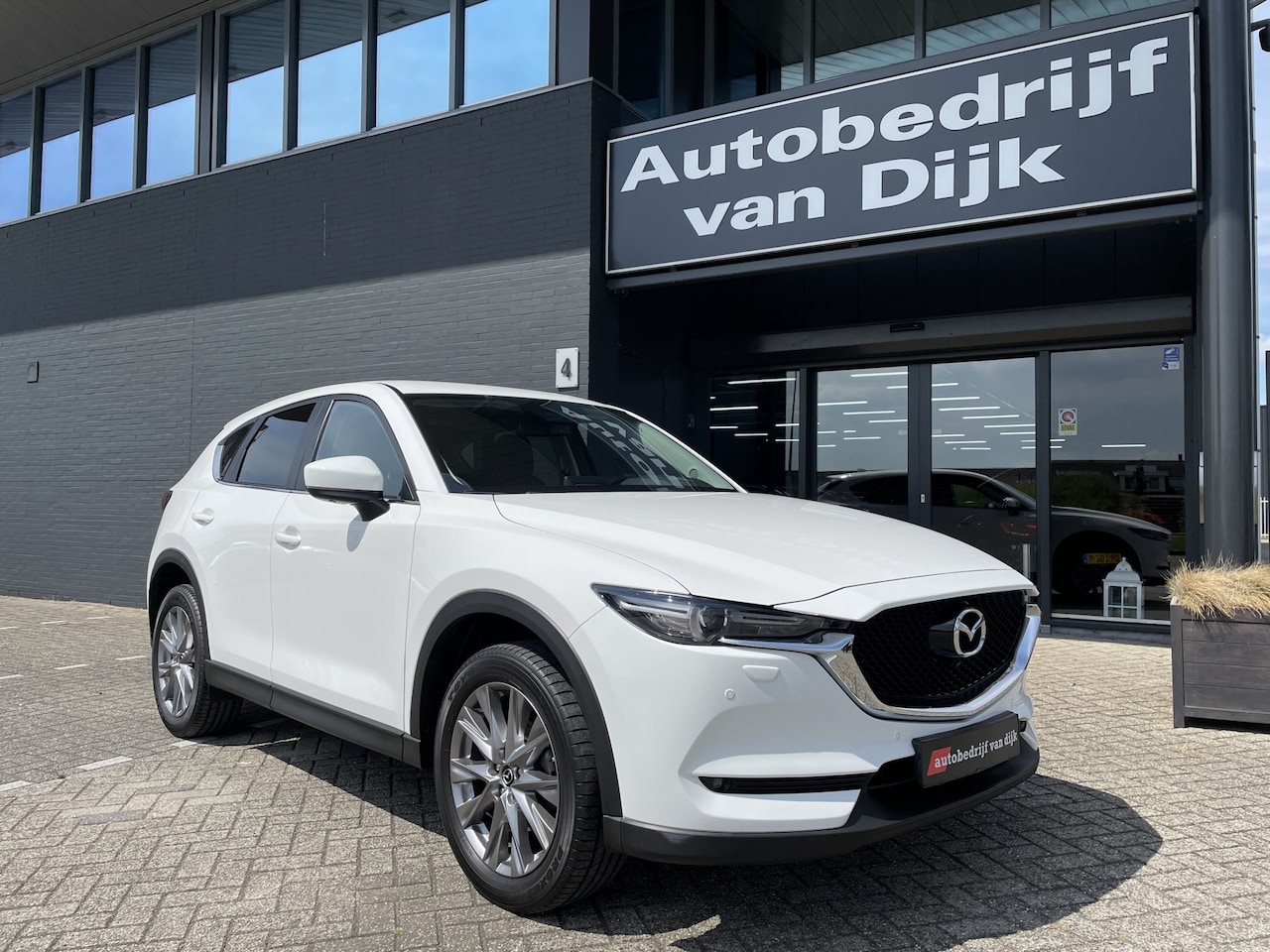 Mazda CX-5 - 2.0 Navi 360Camera El.Klep Apple Car Play 19Inch - AutoWereld.nl