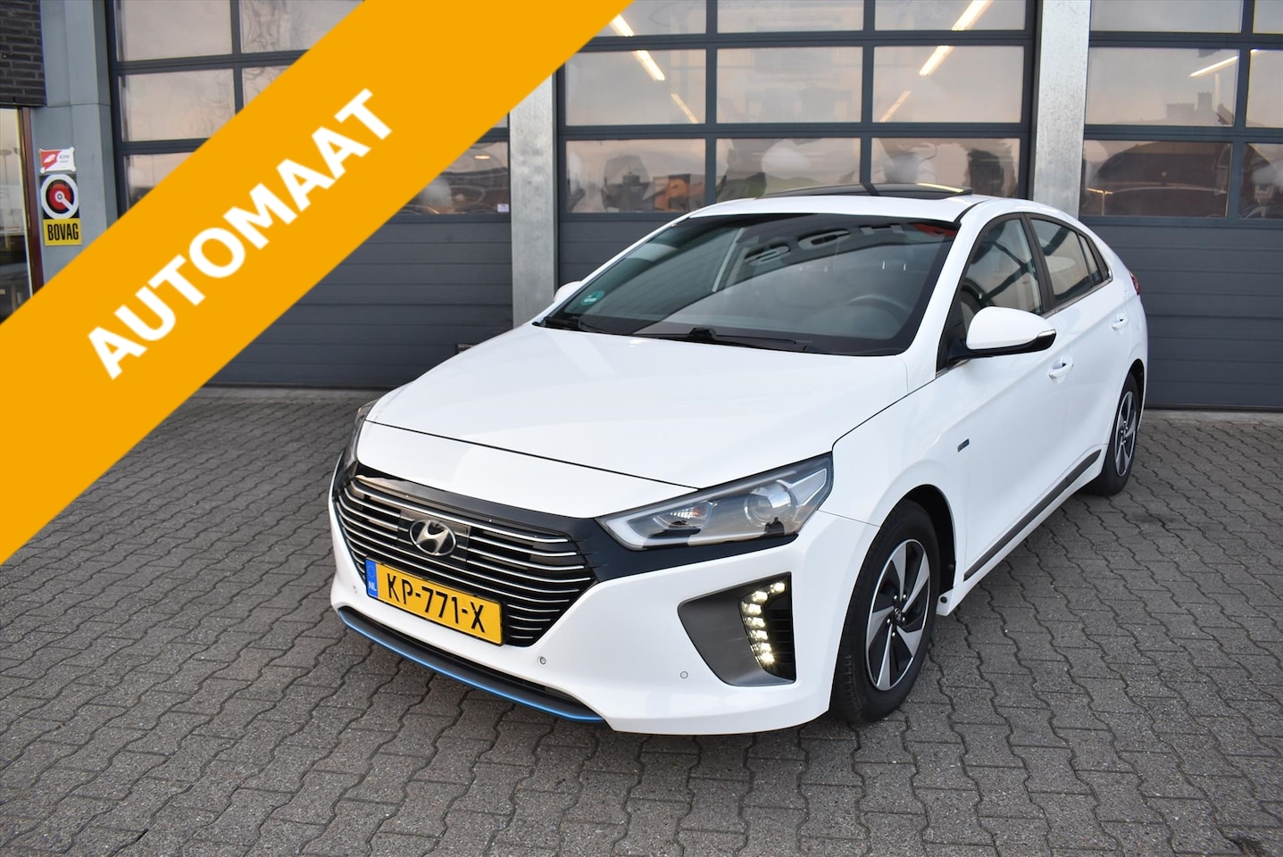 Hyundai IONIQ - 1.6 GDI Blue HEV 141pk First Edition - AutoWereld.nl