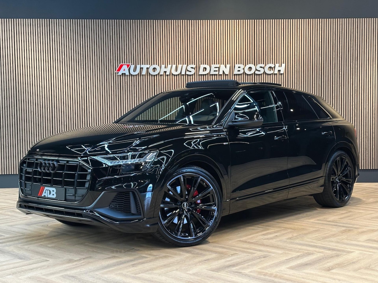 Audi Q8 - 55 TFSI e Quattro S Line. Marix - B&O - Pano - Lucht - AutoWereld.nl