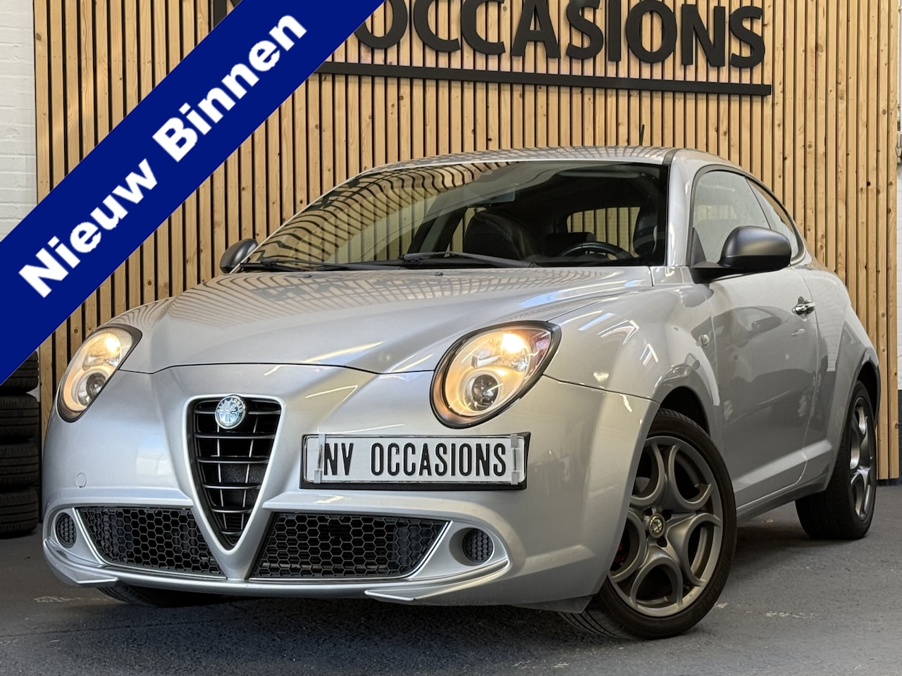 Alfa Romeo MiTo - 1.4 Distinctive ECC/CRUISE/17"LV/LEDER/SPORTIEF!! - AutoWereld.nl