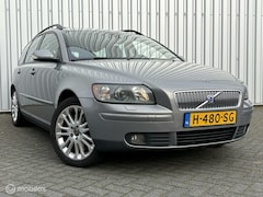 Volvo V50 - 2.5 T5 Momentum | Aut | Pano | 220pk | Youngtimer | Trekhaak | Onderhoudshistorie |