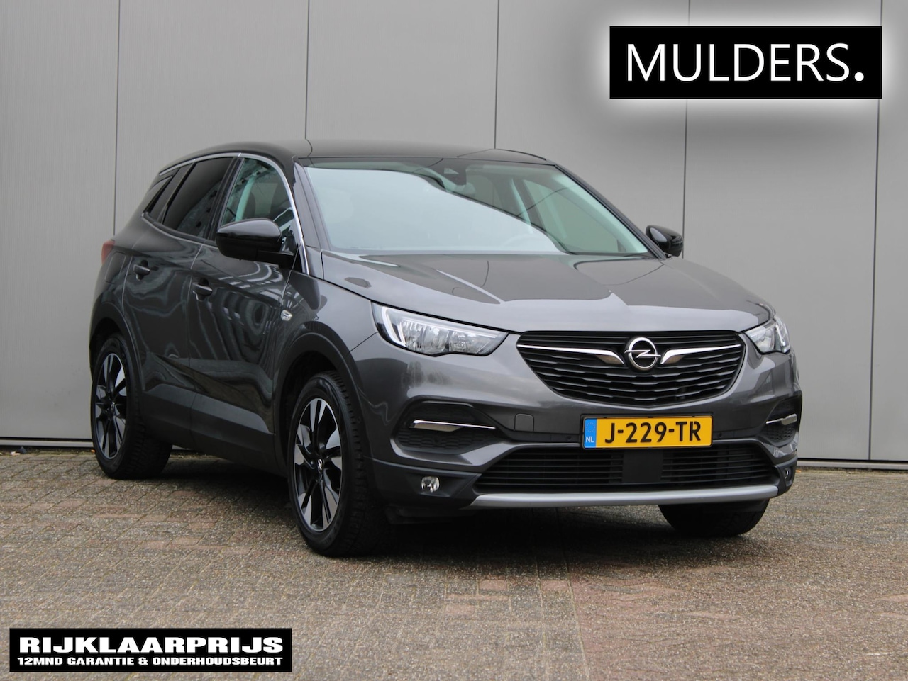 Opel Grandland X - 1.2 Turbo Innovation Automaat | Navi / Camera / Climate - AutoWereld.nl