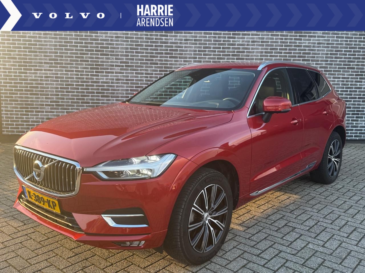 Volvo XC60 - 2.0 B5 Inscription | Trekhaak | Adaptive cruise control | 360 camera | Lederen bekleding | - AutoWereld.nl