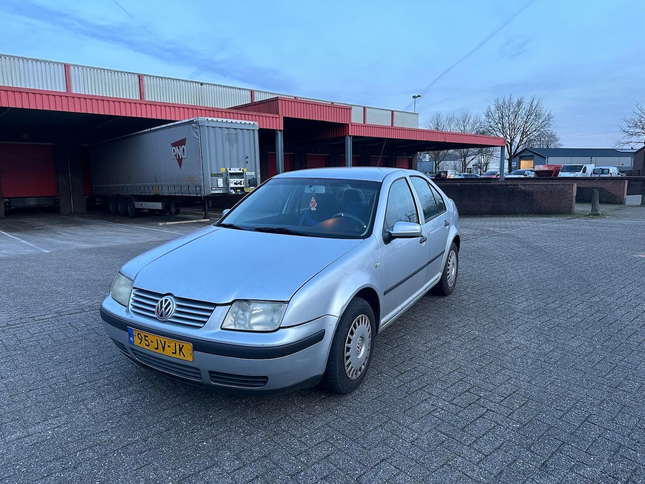 Volkswagen Bora - 1.6-16V 1.6-16V - AutoWereld.nl