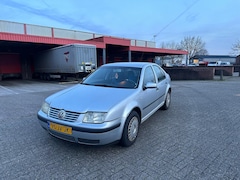 Volkswagen Bora - 1.6-16V