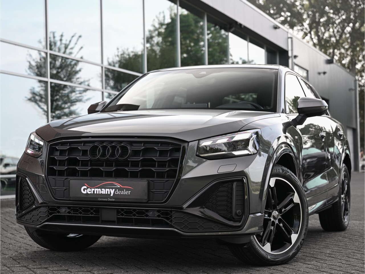 Audi Q2 - 35TFSI S-line Black-Optic Pano 18-Inch M-Led Ambiente RS-Stuur Navi Trekhaak - AutoWereld.nl