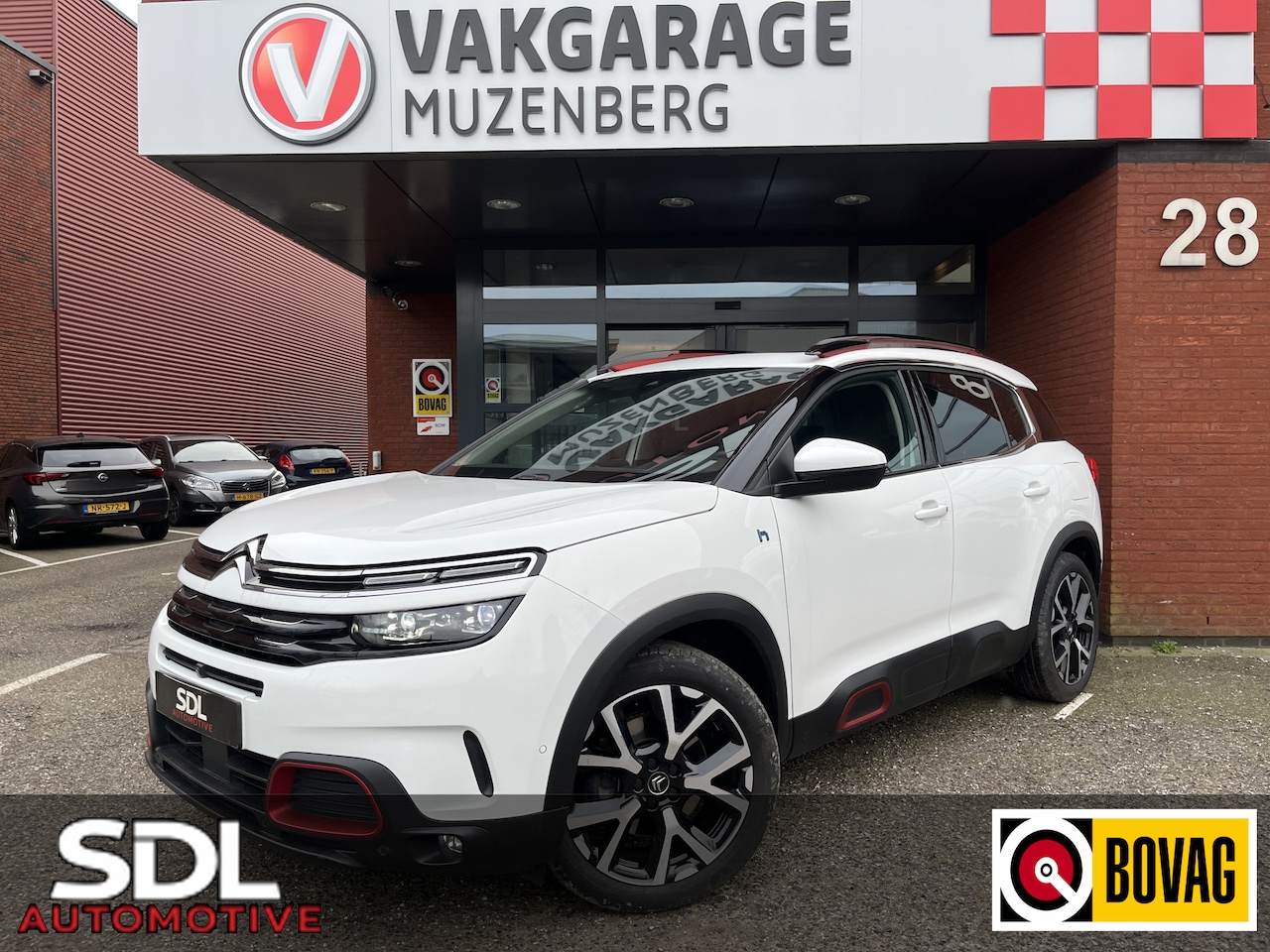 Citroën C5 Aircross - 1.6 Plug-in Hybrid Shine // LED // LEDER // ELEK. STOEL // DODEHOEK // 360 CAMERA+SENSOREN - AutoWereld.nl