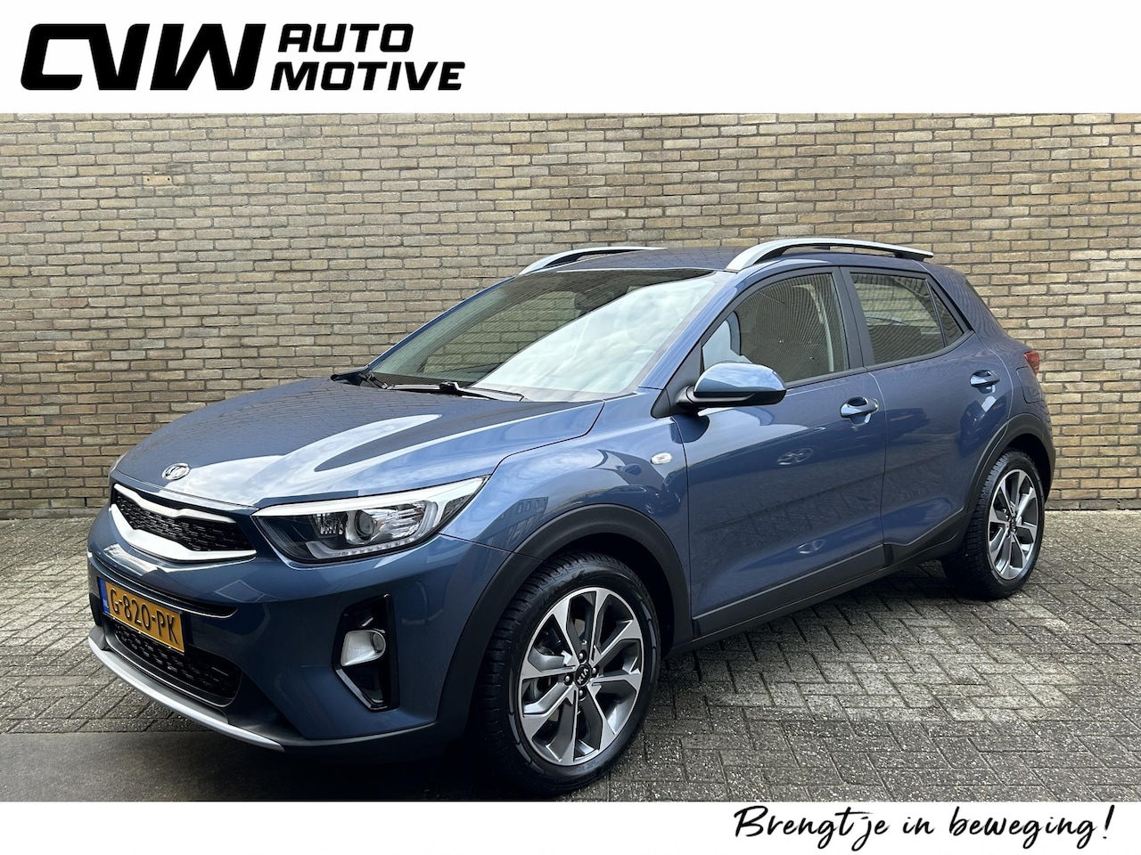 Kia Stonic - 1.0 T-GDi 100pk DynamicLine | Navigatie | Cruise control | Airco | 17 inch lichtmetalen ve - AutoWereld.nl