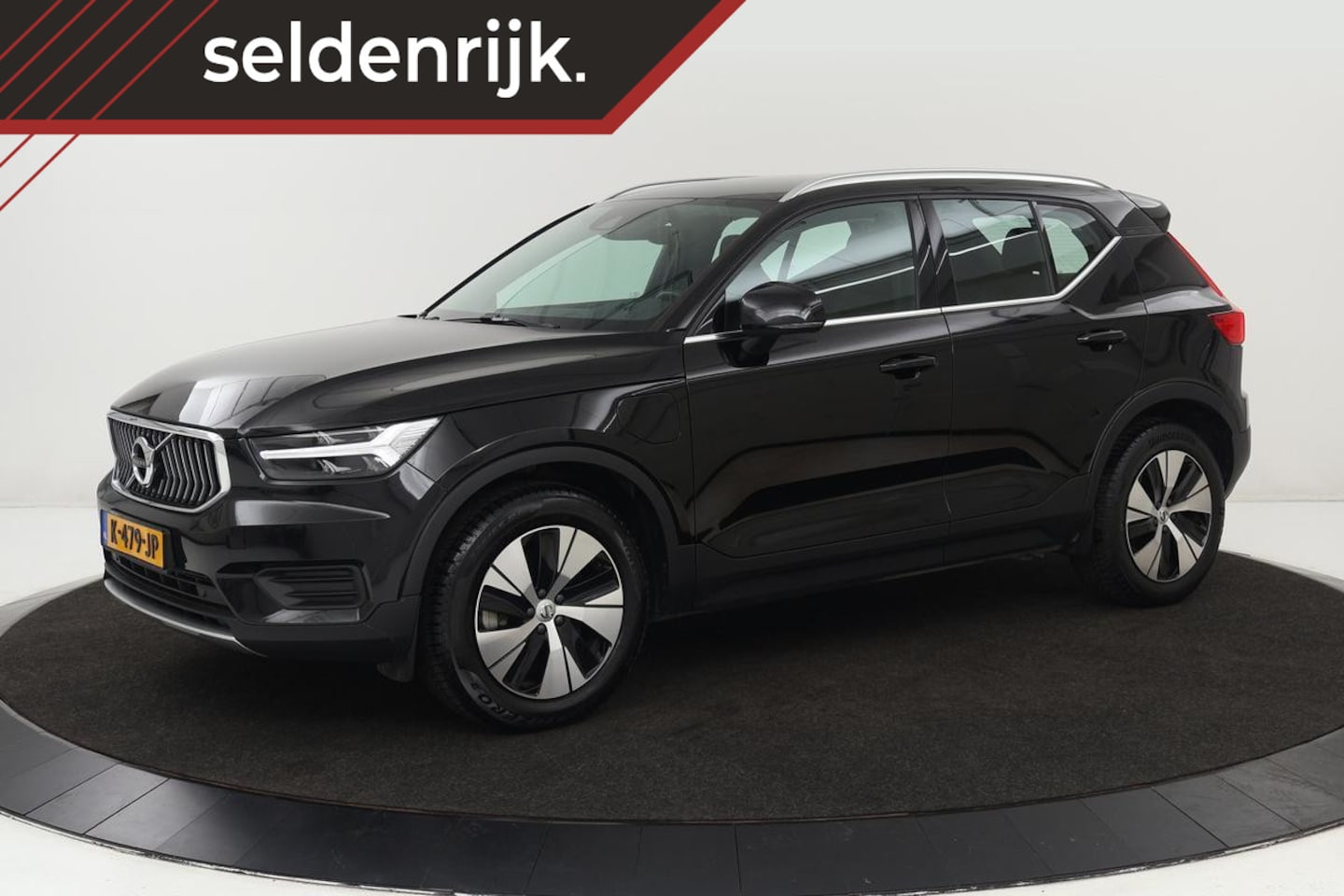 Volvo XC40 - 1.5 T4 Recharge Inscription Expression | Carplay | Camera | Navigatie | Full LED | Parkeer - AutoWereld.nl