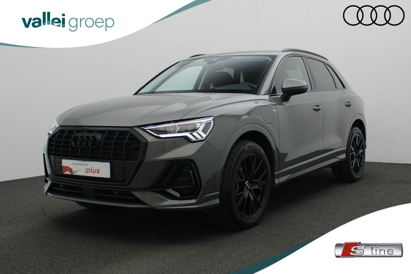 Audi Q3 - S edition / S-Line ext. | Trekhaak | Stoelverwarming | Navigatie | Adaptive Cruise | Keyle - AutoWereld.nl