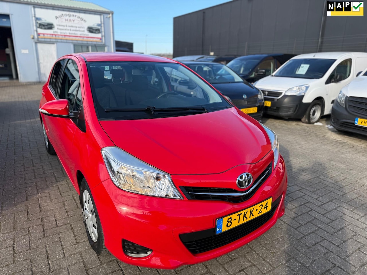 Toyota Yaris - 1.0 VVT-i Now 1.0 VVT-i Now - AutoWereld.nl