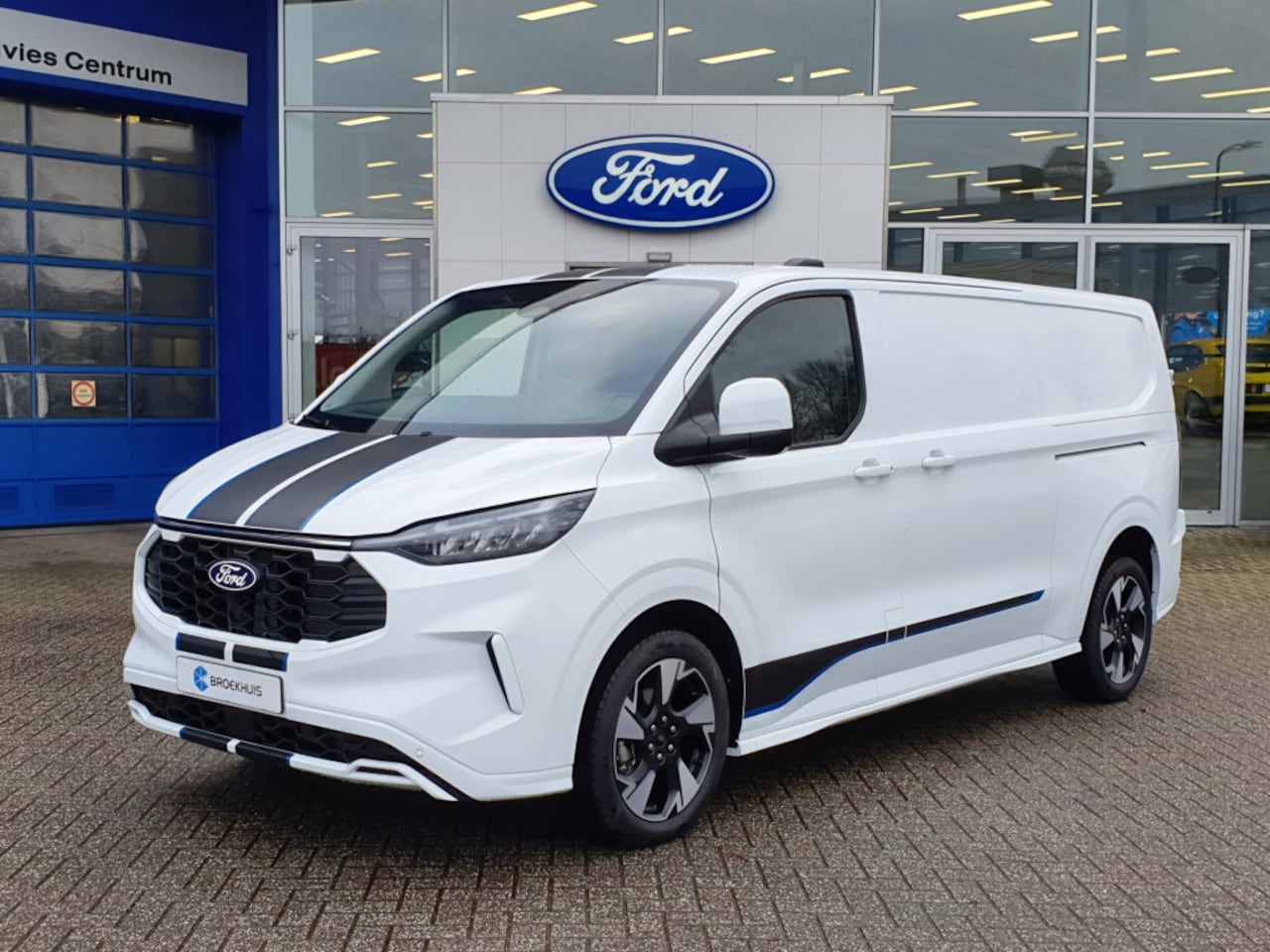 Ford Transit Custom - 300 2.0 TDCI L2H1 Sport | 19'' Lichtmetalen velgen | extra zijschuifdeur | trekhaak met af - AutoWereld.nl