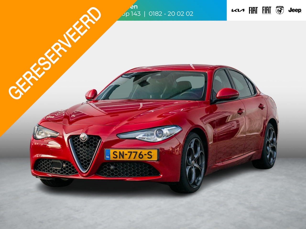 Alfa Romeo Giulia - 2.0T Super | Leder | Xenon | 19"| Apple Carplay | Camera | PDC | Stoel&Stuur Verwarming | - AutoWereld.nl