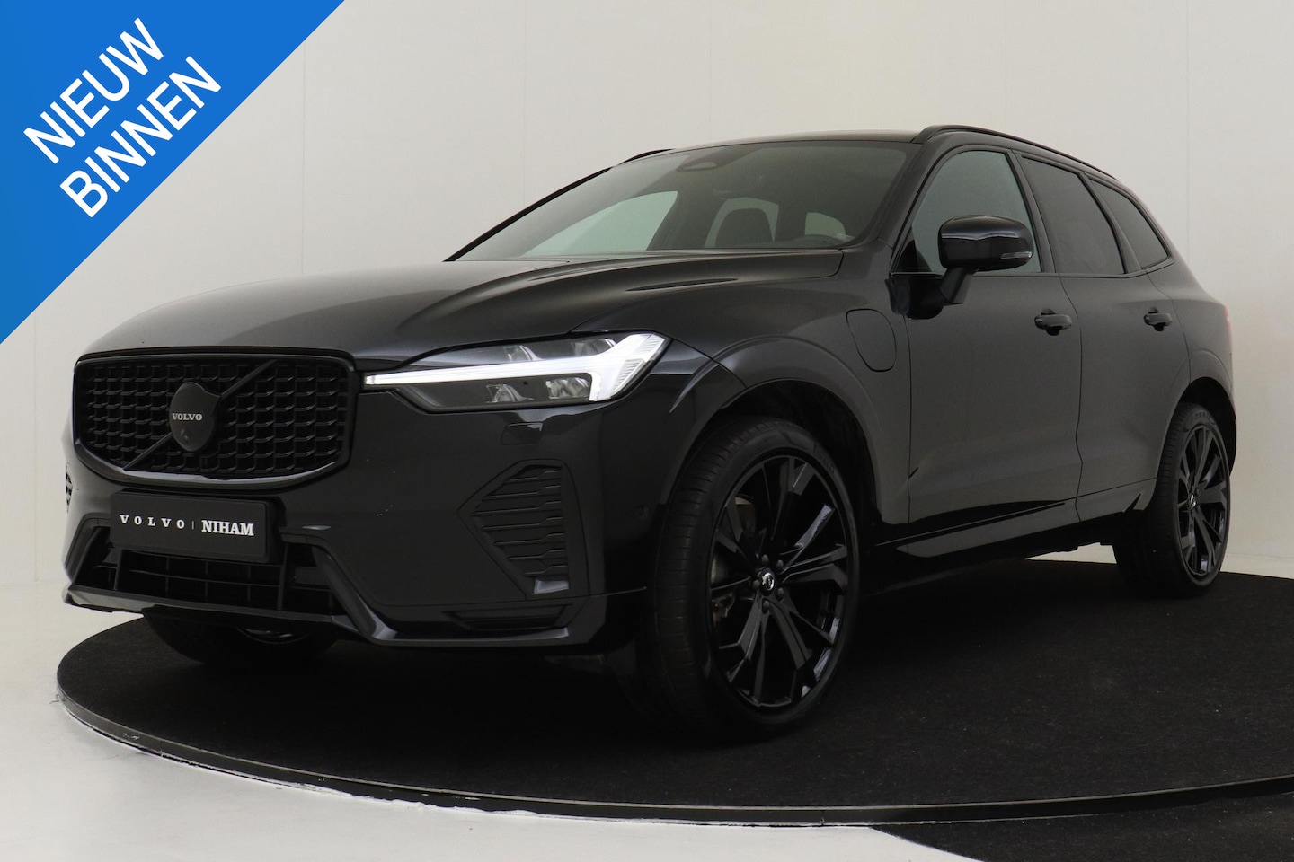 Volvo XC60 - T8 RECHARGE AWD PLUS BLACK EDITION -PANO.DAK|HARMAN/KARDON|ADAP.LED|360°CAM - AutoWereld.nl