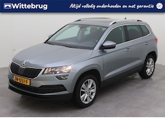 Skoda Karoq - 1.5 TSI ACT Ambition Business /DSG/ Metallic/ NAVI / APP.Connect / 17LMV / CAMERA / PANODA