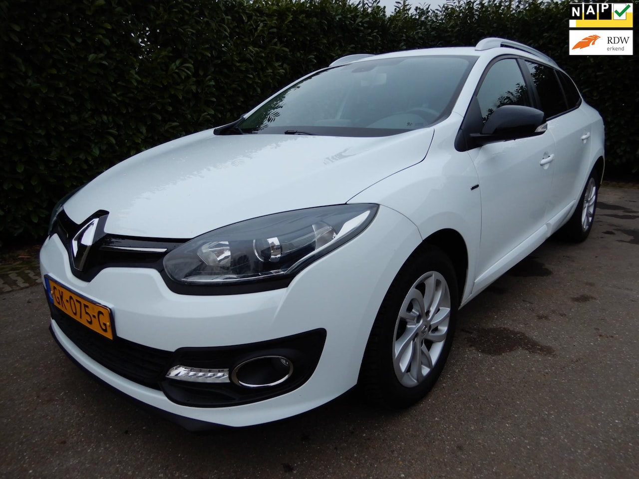 Renault Mégane Estate - 1.2 TCe Limited. Origineel Nederlandse auto met NAP. - AutoWereld.nl