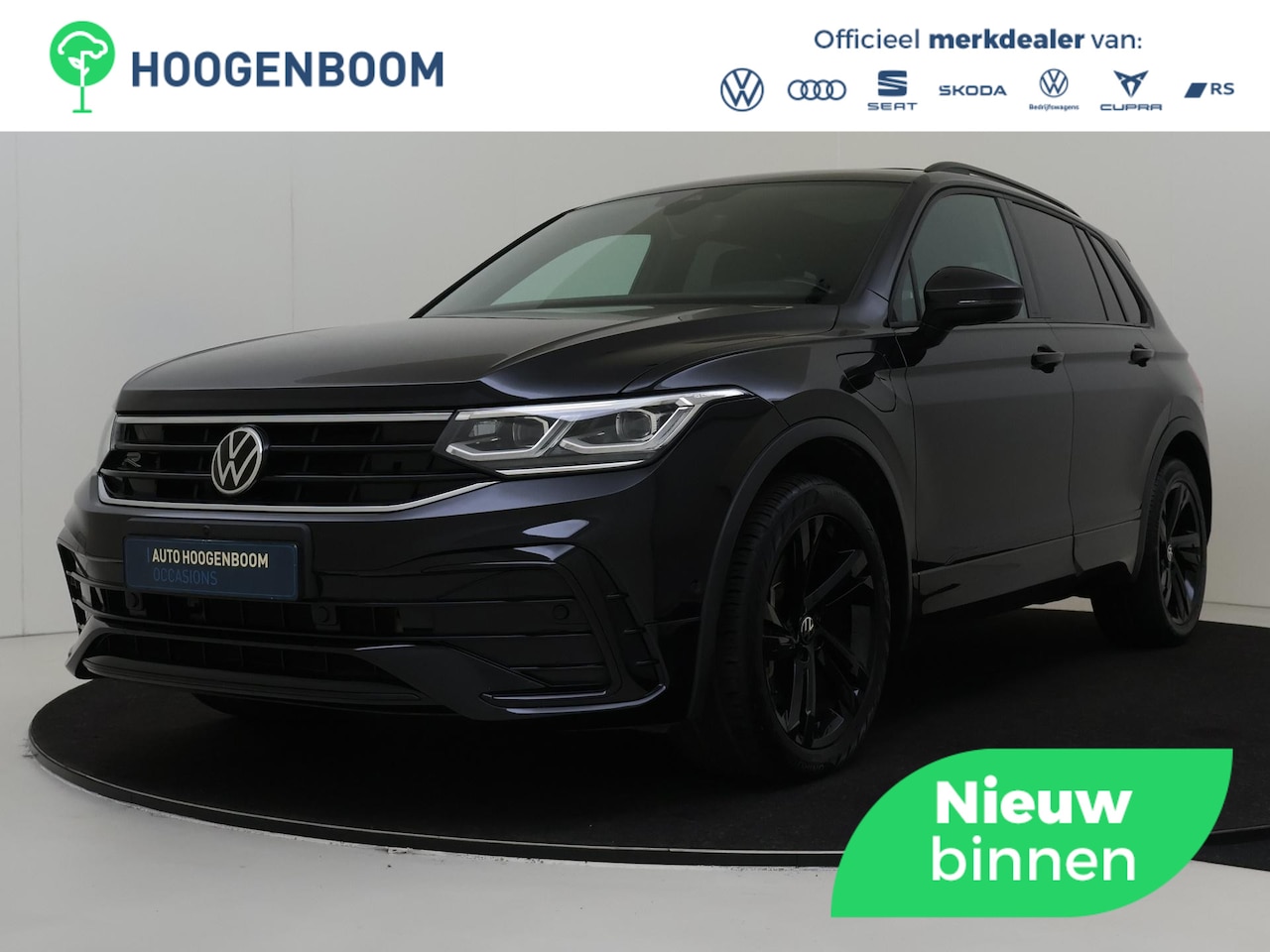 Volkswagen Tiguan - 1.4 TSI eHybrid R-Line Business+ | Panoramadak | 360 camera | Head-up display | Keyless | - AutoWereld.nl