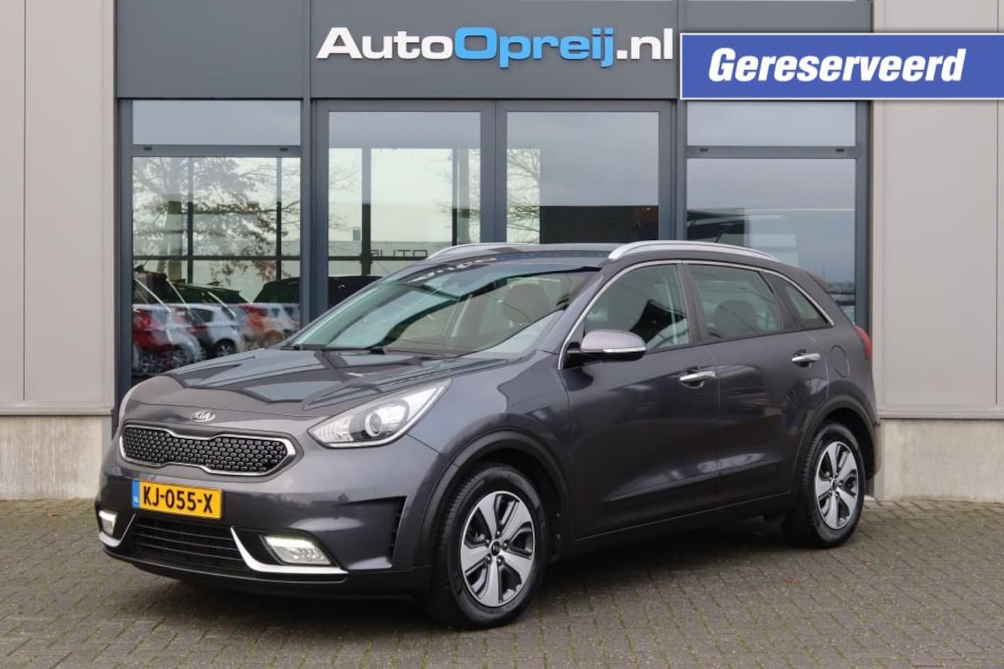 Kia Niro - 1.6 GDi Hybrid FIRST Edition NAVI, Camera, Cruise, Dealer onderh - AutoWereld.nl