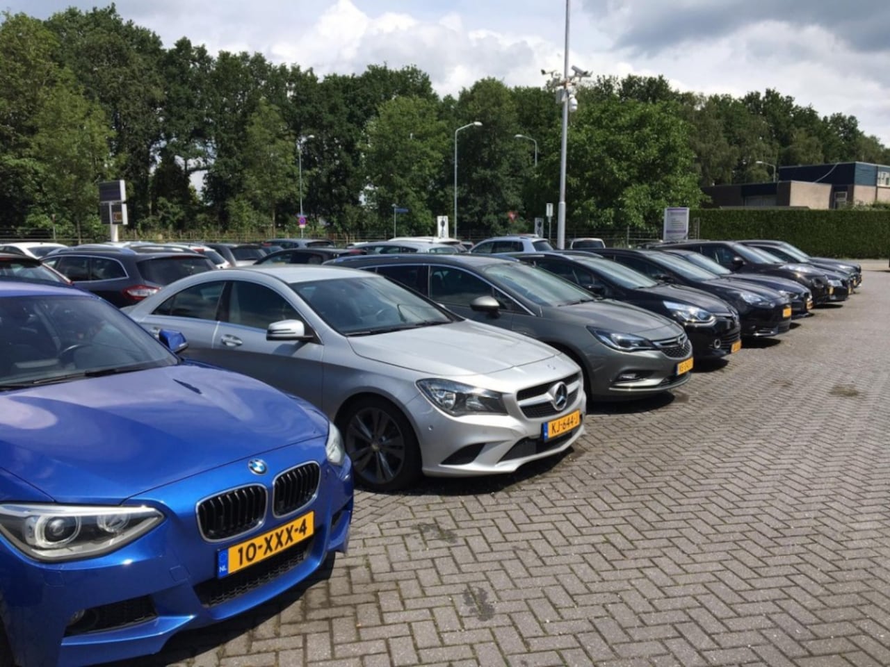 BMW 1-serie - 2.0 116i M-Sport,Half leer,Clima,Multi Stuur,Dealer OH,LMV - AutoWereld.nl