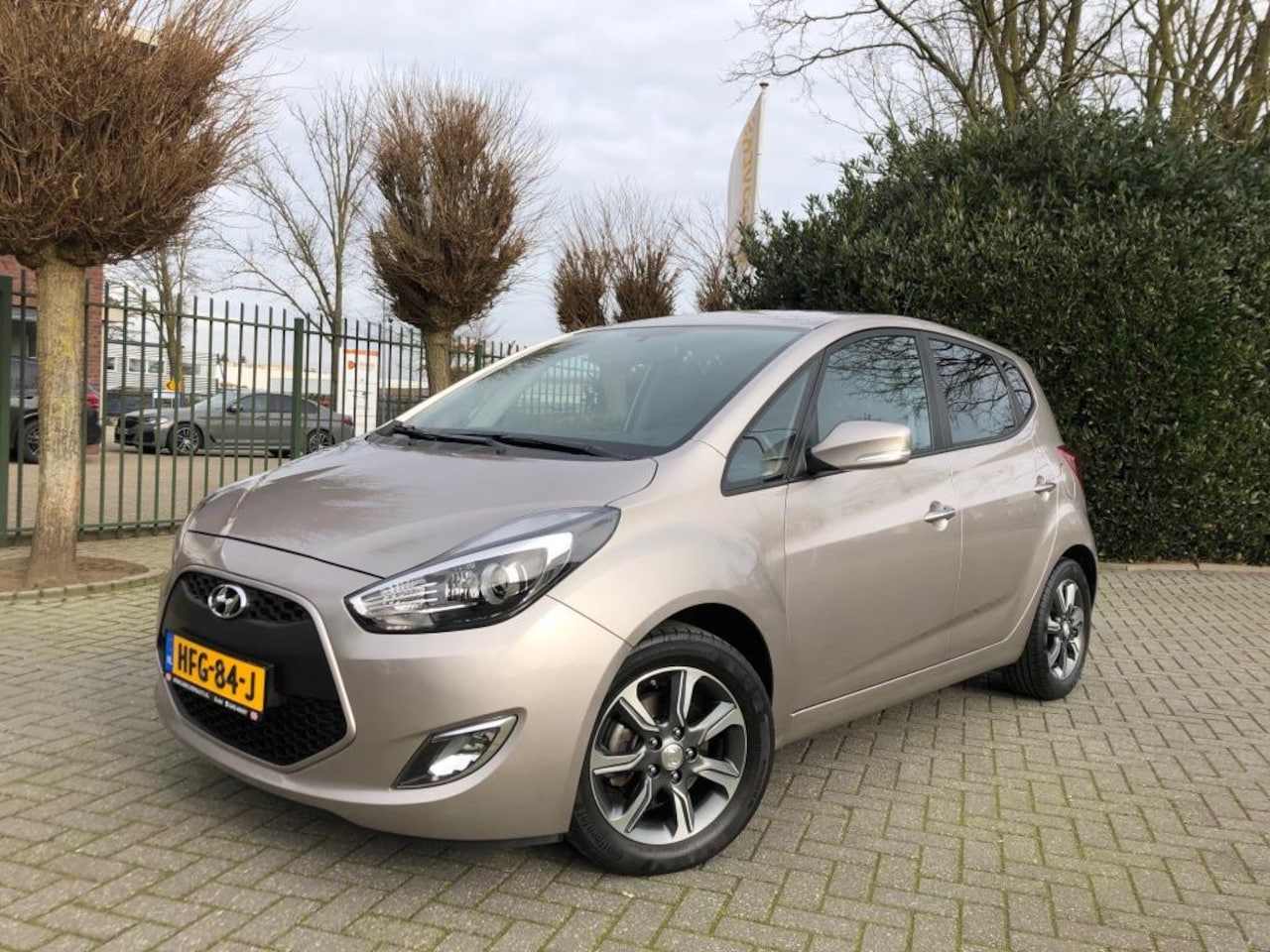 Hyundai ix20 - 1.6i AUTOMAAT, Clima, Cruise Control, Navigatie, Achteruitrijcamera, Parkeersensoren, LM-v - AutoWereld.nl