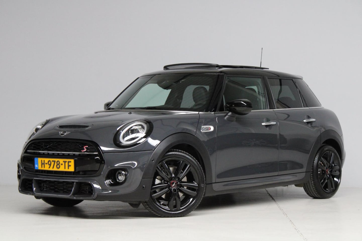 MINI Cooper S - Mini 2.0 Hammersmith 1e eig. [ panoramadak harmankardon leder camera keyless entry/go appl - AutoWereld.nl