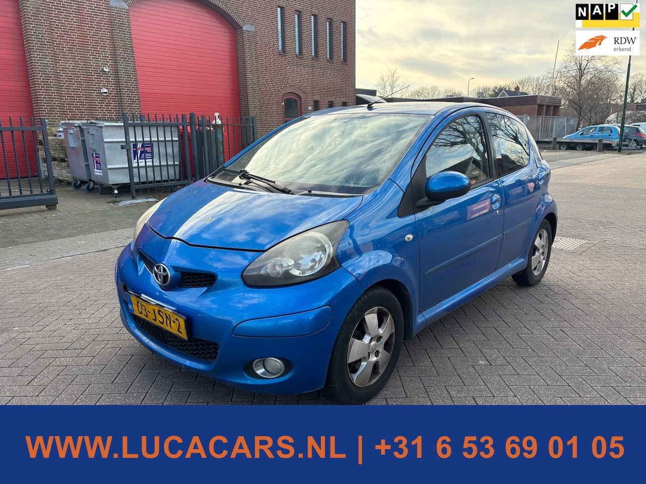 Toyota Aygo - 1.0-12V Dynamic Blue AIRCO EXPORT! - AutoWereld.nl