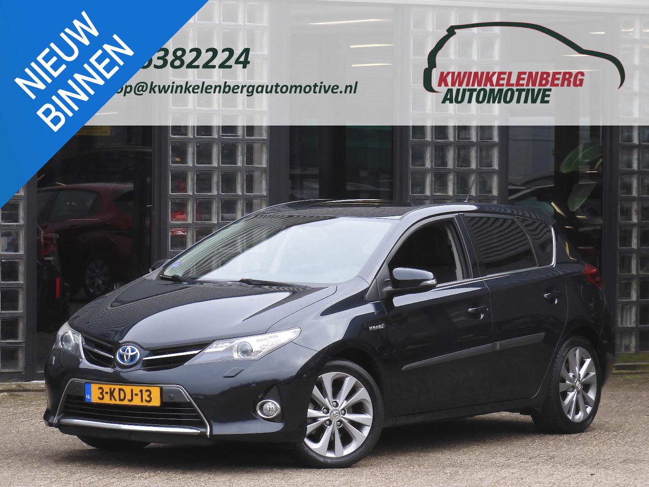 Toyota Auris - 5D HYBRID LEASE PRO/ KEYLESS/ PDC V+A/ TREKHAAK - AutoWereld.nl