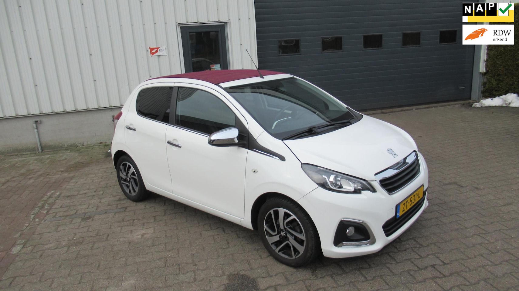 Peugeot 108 - 1.2 VTi Allure Top leer, stoelverwarming, cabrio. - AutoWereld.nl