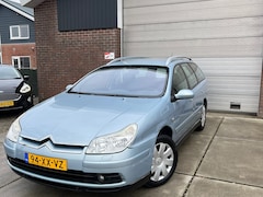 Citroën C5 Break - 2.0-16V NIEUWE APK / LAGE KM STAND / TREKHAAK