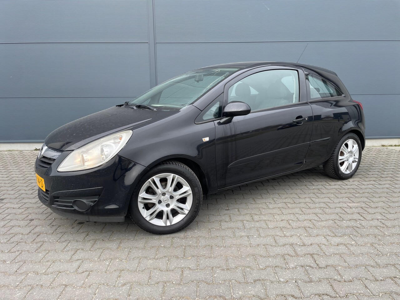 Opel Corsa - 1.2-16V automaat bouwjaar 2007 met 66000 km!!! - AutoWereld.nl