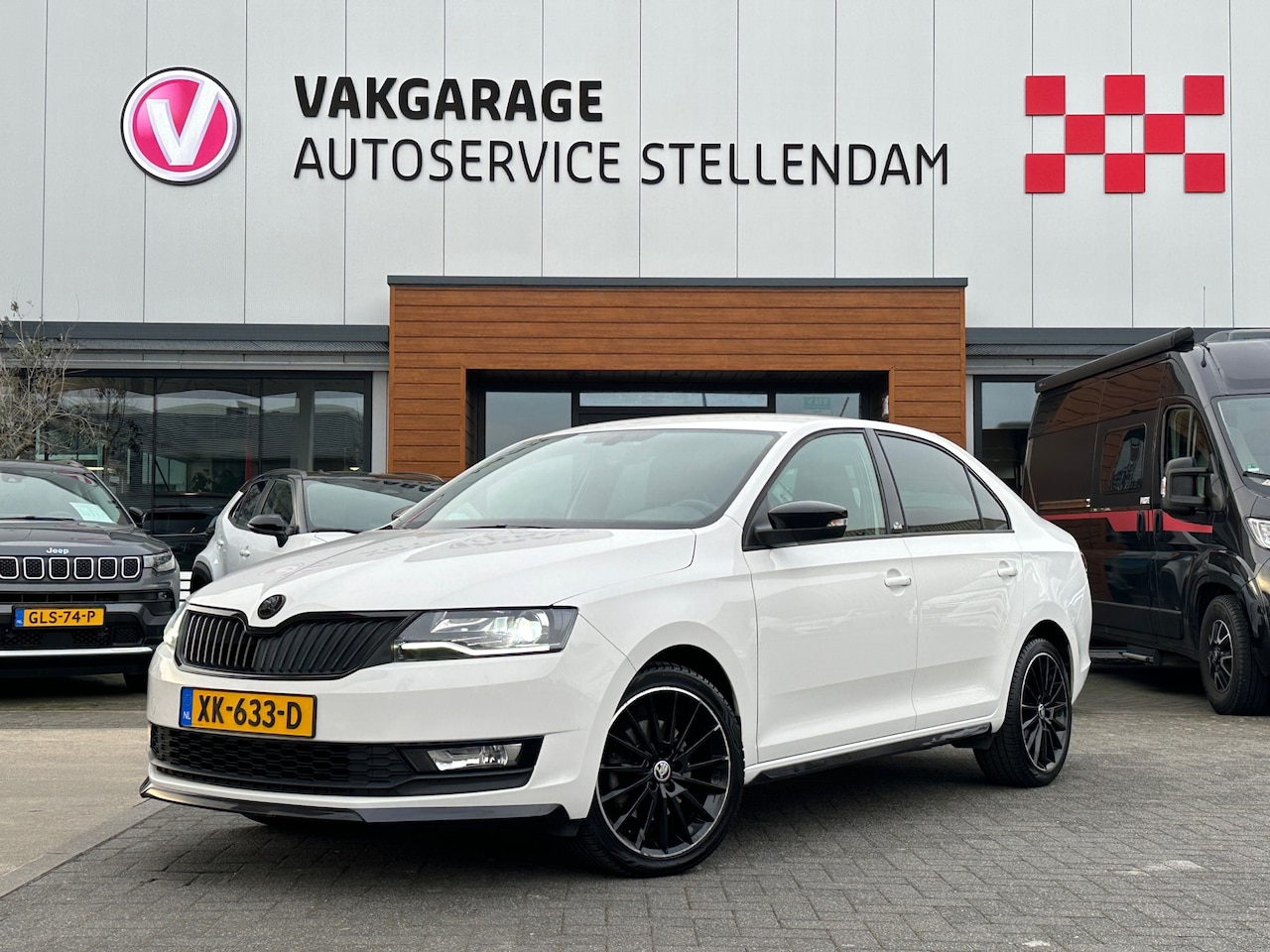 Skoda Rapid Spaceback - 1.0 TSI Greentech Drive|Carplay|Trekhaak|Stoelverw|Monte-Carlo Edititon|17” Lichtmetaal|Cl - AutoWereld.nl