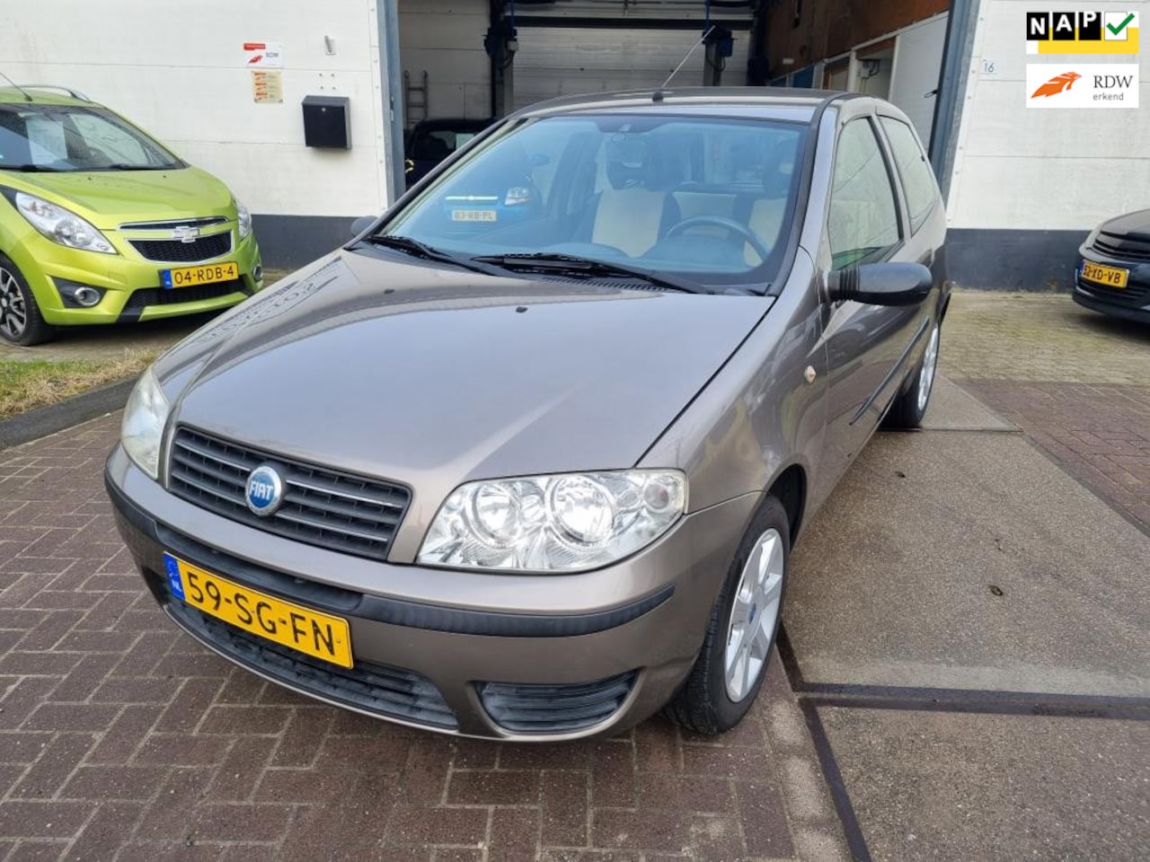 Fiat Punto - 1.2 Dynamic | Airco - AutoWereld.nl