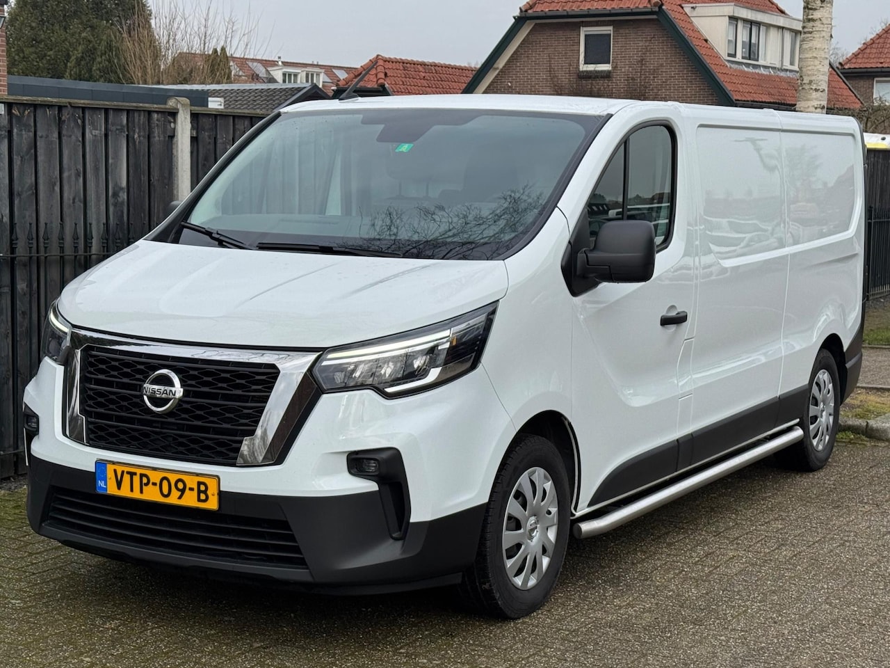 Nissan Primastar - 2.0 dCi 130pk L2H1 N-Connecta *NAVI/CAMERA - AutoWereld.nl