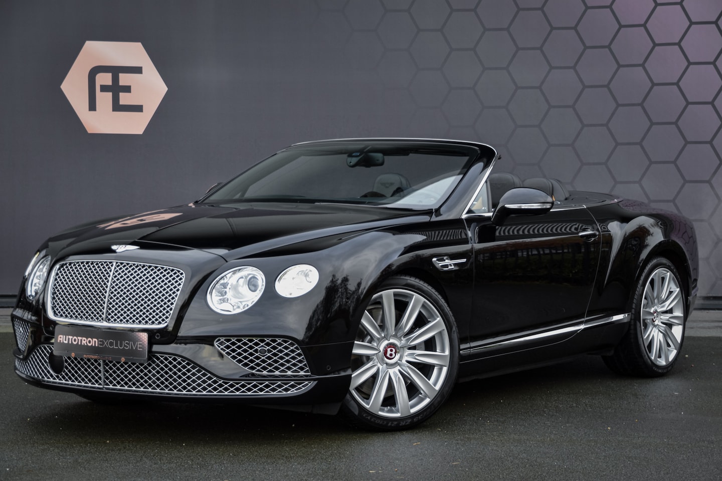 Bentley Continental GTC - 4.0 V8 | FACELIFT MODEL | MASSAGE | STOELVERWARMING & VERKOELING | CRUISE CONTROL | NEKVER - AutoWereld.nl