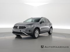 Volkswagen T-Roc - 1.5 TSI DSG 150pk | Navi | Adapt. Cruise | LED | All Seasons | Stoelverw. | Apple CarPlay