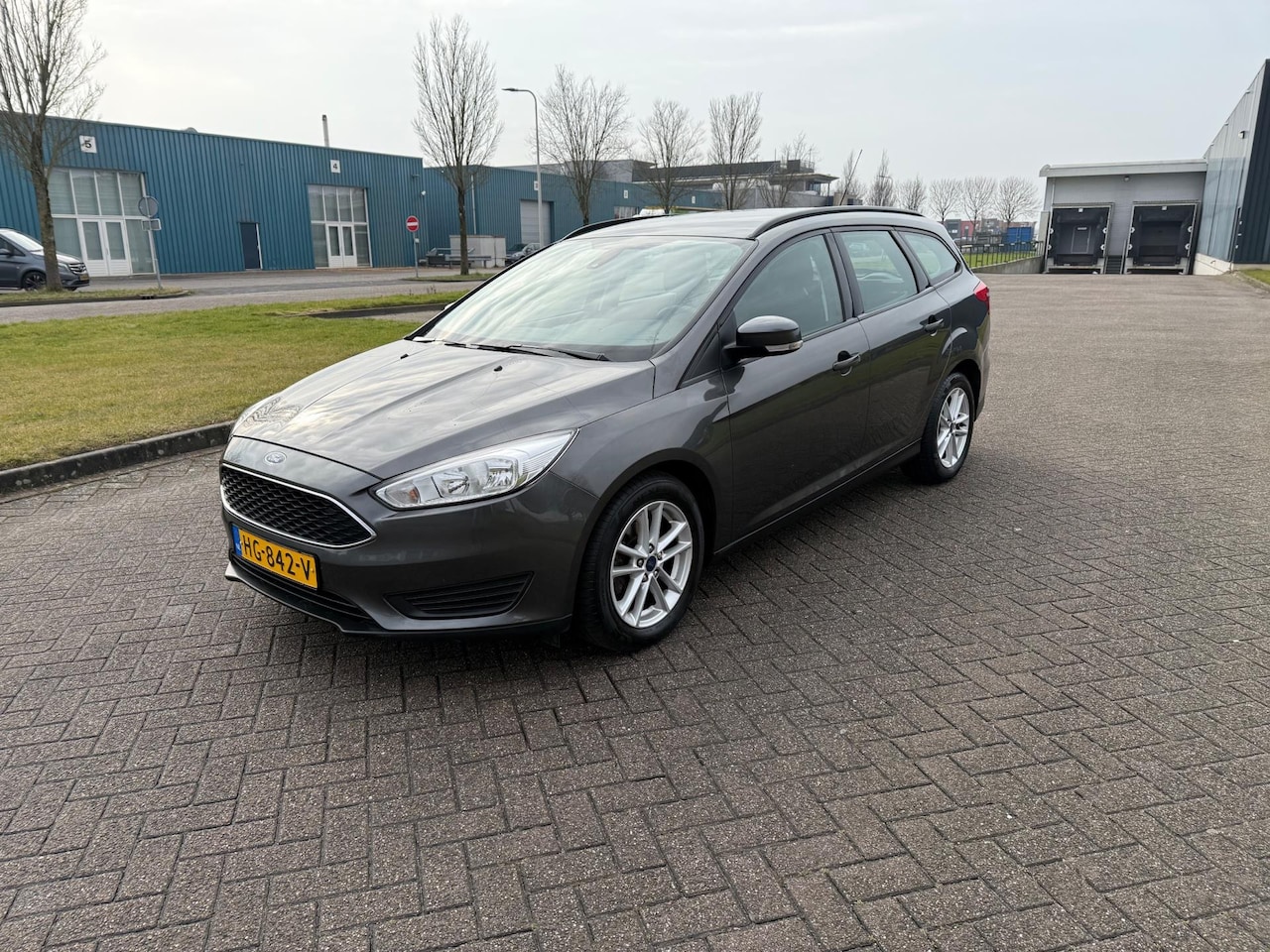 Ford Focus Wagon - 1.0 edition nieuwe Distributie riem - AutoWereld.nl