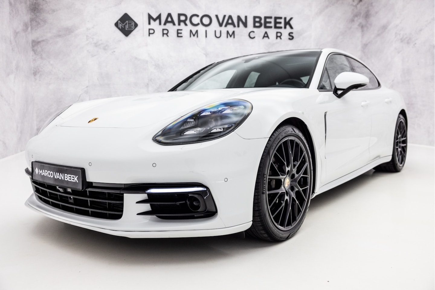 Porsche Panamera - 3.0 4 | Pano | Memory | Sportuitlaat | Nachtzicht | 21" - AutoWereld.nl