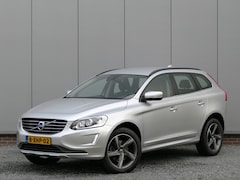 Volvo XC60 - T5 AUT Momentum Navi / Trekhaak / Bluetooth / Xenon