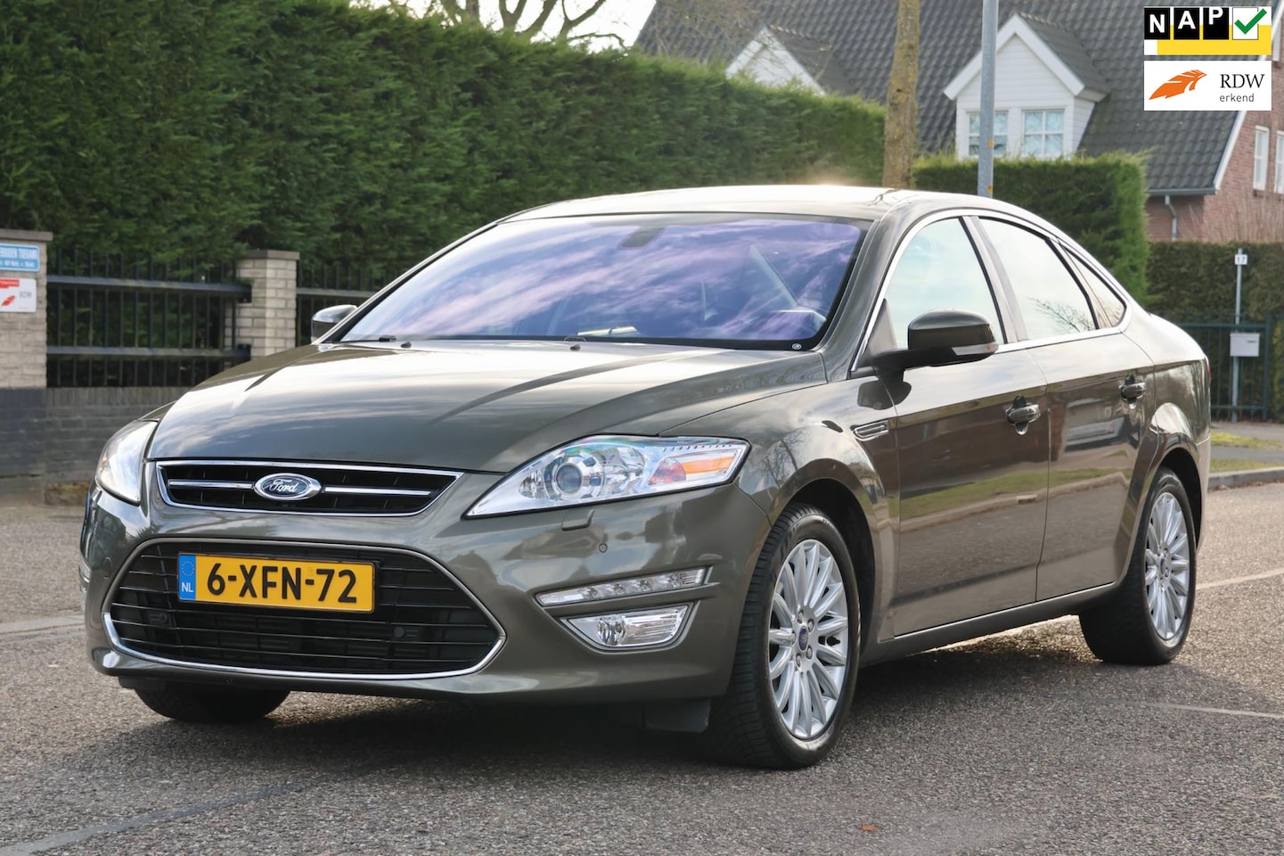 Ford Mondeo - 1.6 EcoBoost Platinum | NAVI | CLIMA | CRUISE | TREKHAAK | NAP | ZEER MOOIE GOED ONDERHOUD - AutoWereld.nl