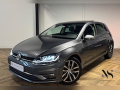 Volkswagen Golf - 1.0 TSI Highline KEYLESS PANO CAM