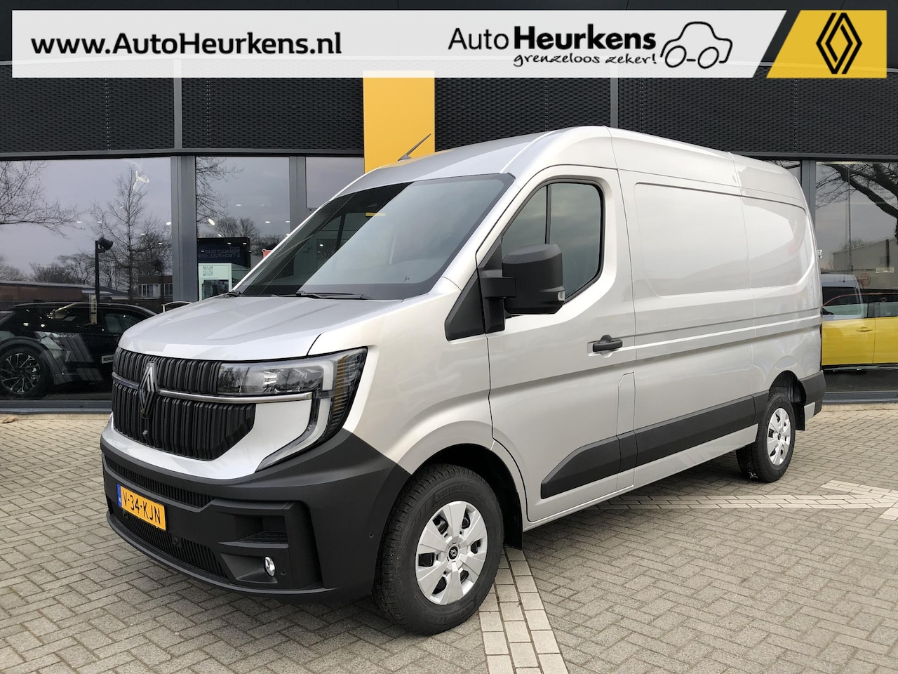 Renault Master - T35 2.0 dCi 170 L2H2 Extra ** BPM-VRIJ ** & Direct leverbaar [ € 19.440,- voordeel ! ] - AutoWereld.nl