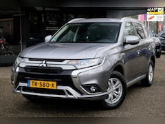 Mitsubishi Outlander - 2.4 PHEV Pure/1e eigenaar/Achteruitrijcamera/Carplay/Keyless/Regensensor/DAB