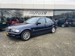 BMW 3-serie - 318i Executive