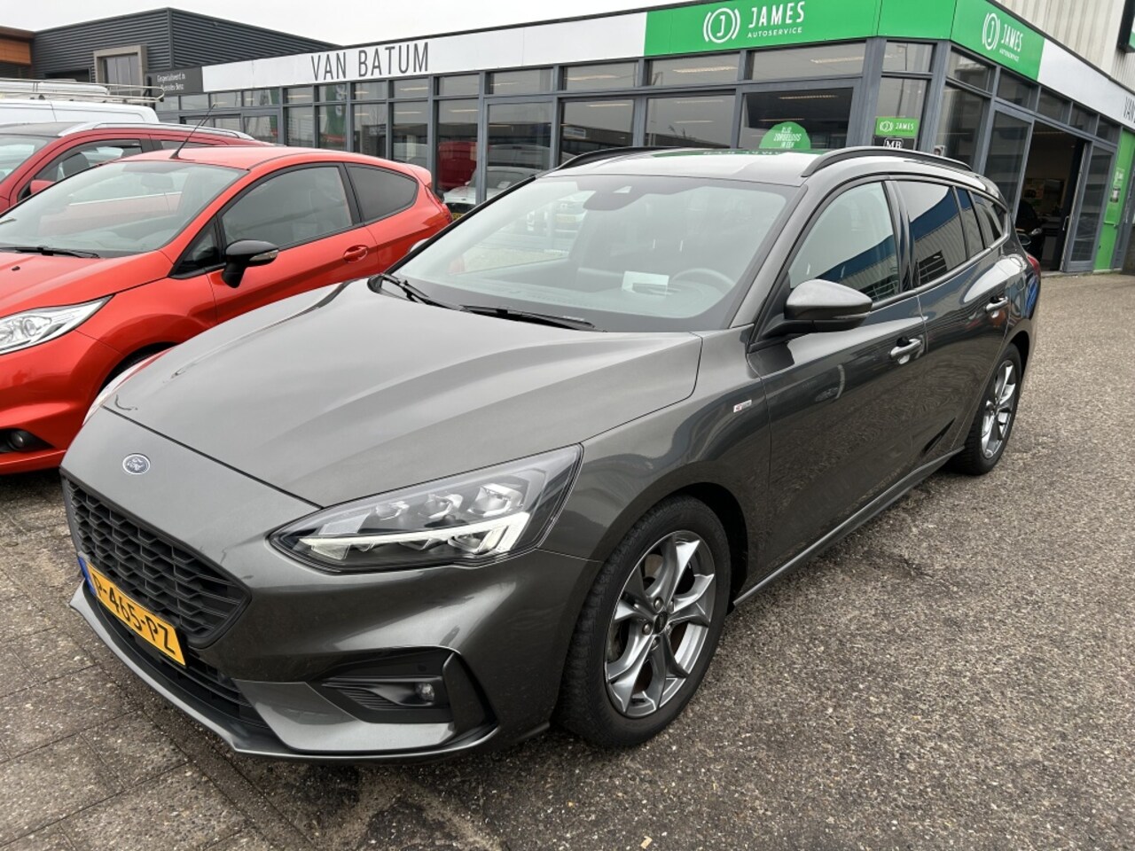 Ford Focus Wagon - 1.0 EcoBoost Hybride ST Line Business - AutoWereld.nl